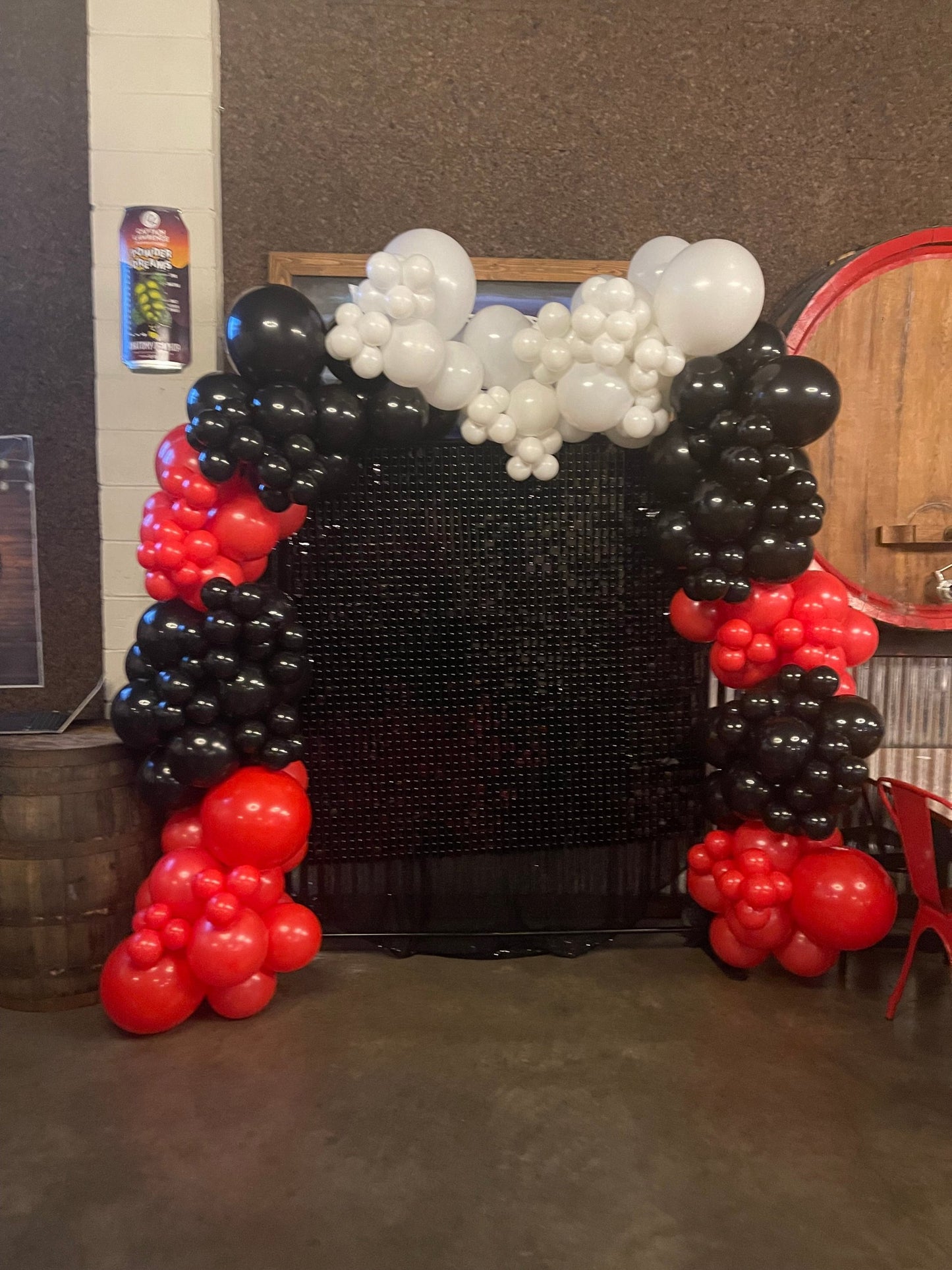 Shimmer Wall with Balloon Garland