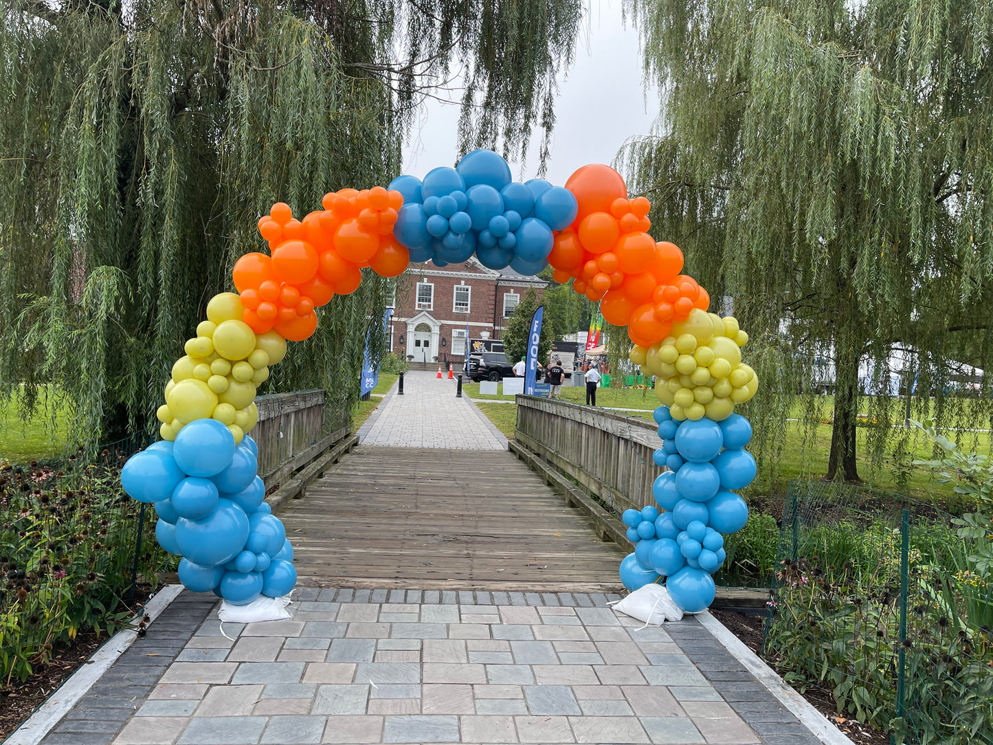 Organic Balloon Arch
